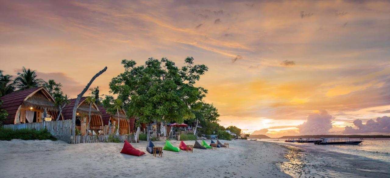 Santen Beach Bungalows Ped Exterior foto